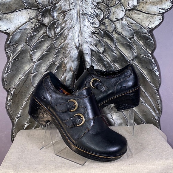 boc Shoes - 🎁 BOC NWT wedge shoes Size 10-M 💝